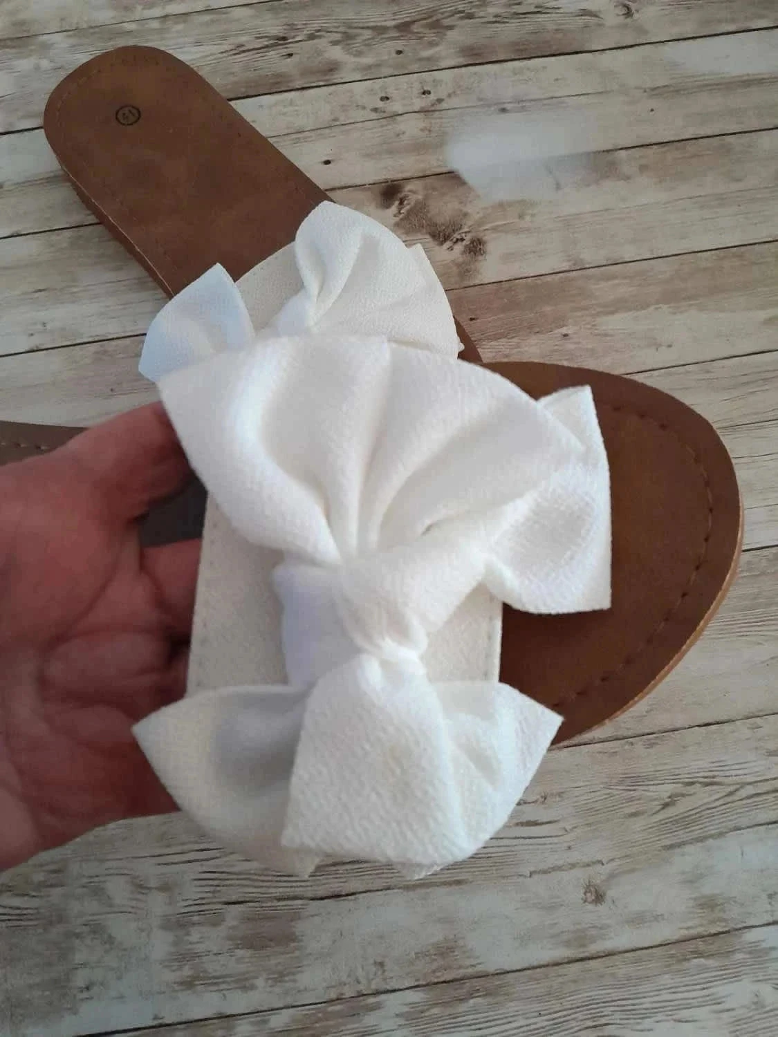 Claquettes blancas talla 41 con gran lazo – photo 5